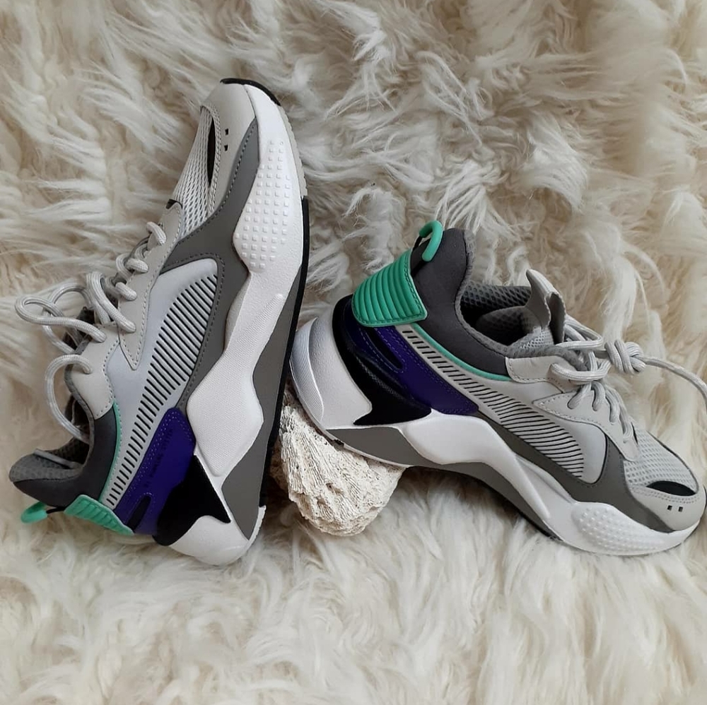 Mens athletic sneakers